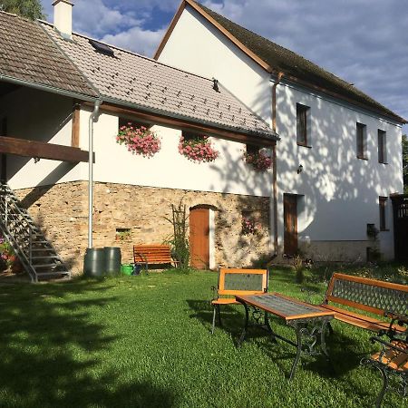 Apartman Na Vrsku Klenovice  Exterior foto