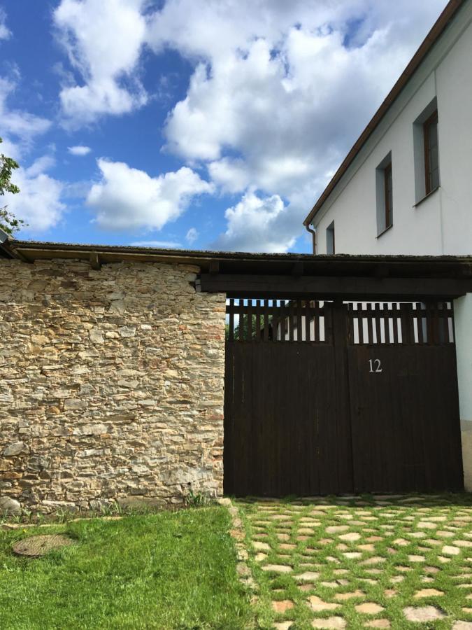 Apartman Na Vrsku Klenovice  Exterior foto
